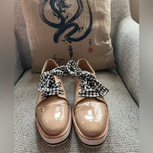 Zara dark tan, patent leather women’s oxfords. 
Size 41 / 10